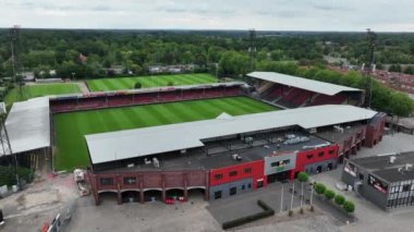 Deventer, 19 Temmuz, 2023, Hollanda. Deventer 'daki Adelaarshorst futbol kulübü Go Ahead Eagles' ın hava manzarası.