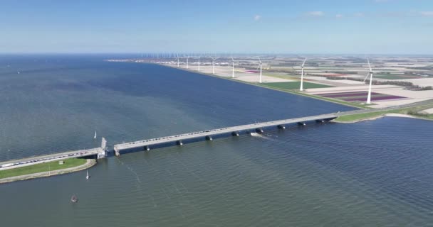 Мост Через Воду Автомобилей Голландская Инфраструктура Вид Воздуха Кетельбруг Нидерландах — стоковое видео