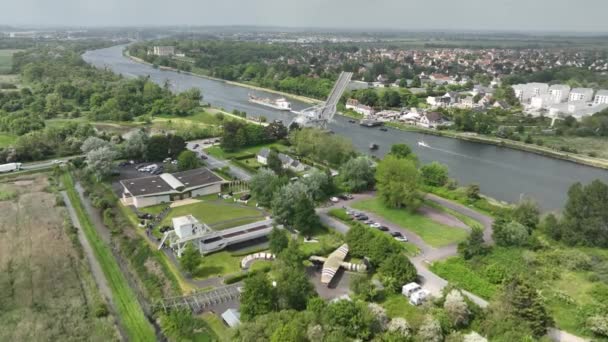 Caen Frankrike Pegasusbron Ett Viktigt Landmärke Andra Världskriget Spelade Roll — Stockvideo