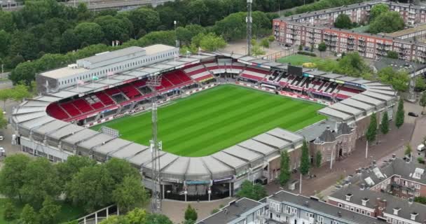 2023年7月22日 鹿特丹 Het Kasteel 荷兰Eredivisie Club Sparta Rotterdam的足球场 空中无人驾驶飞机视图 — 图库视频影像
