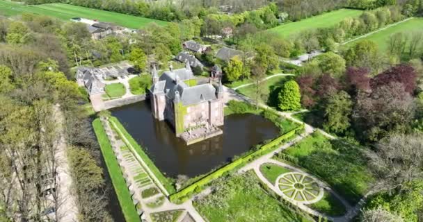 图为荷兰乌得勒支 Utrecht 市附近的Oud Zuilen村的一座城堡 — 图库视频影像