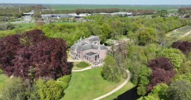 Kasteel Groeneveld, Baarn, Hollanda 'da. Taşra şatosu. Hava aracı görünümü.