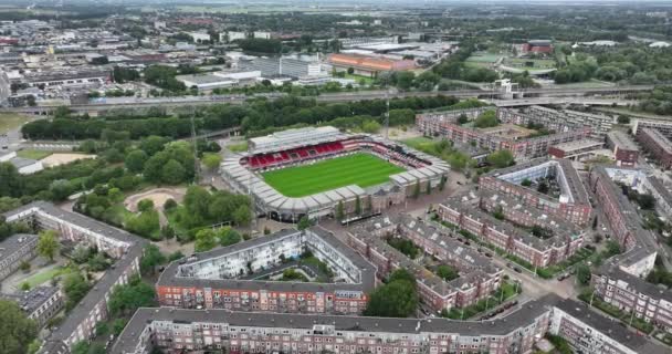 2023年7月22日 ロッテルダム オランダ スポーツ情熱の中心を超えた息をのむような旅に出かけます スパルタ ロッテルダムの象徴的なサッカースタジアム — ストック動画