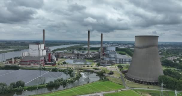 Hollanda Geertruidenberg Deki Bir Biyokütle Kömür Santralinin Hava Aracı Görüntüsü — Stok video