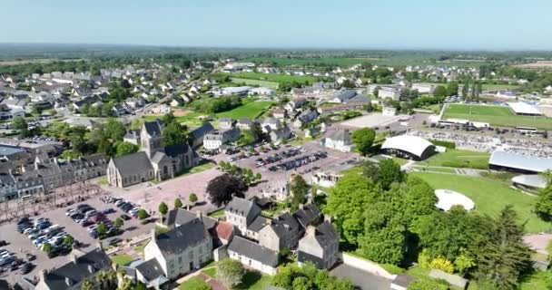 Church Sainte Mere Eglise Ww2 Landmark Aerial Drone View — Stock Video