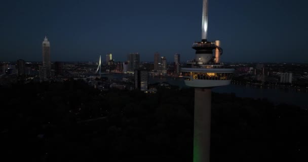Rotterdam Skyline Inın Hava Aracı Görüntüsü Euromast Gözlem Güvertesine Yakın — Stok video