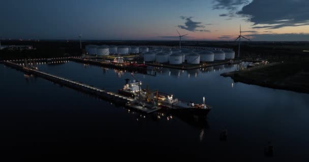 Ağustos 2023 Amsterdam Hollanda Gece Amsterdam Limanında Bulunan Petrokimyasal Bir — Stok video