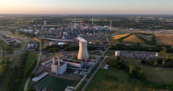Uitzicht Vanuit Lucht Een Grote Industriële Chemische Fabriek Productie Industrieterrein — Stockvideo