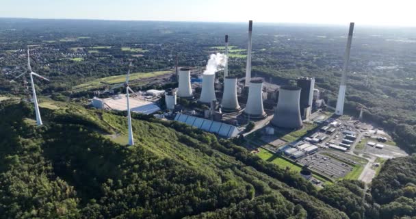 大型化石燃料发电厂的空中无人驾驶飞机视图 — 图库视频影像