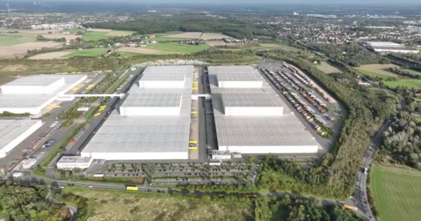 Flygdrönare Syn Storskalig Distribution Center Dortmund Tyskland Lastbils Transport Lagrings — Stockvideo