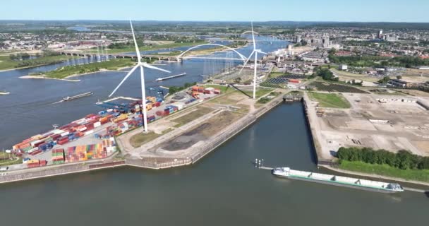 Légi Drón Kilátás Nijmegen Ipari Kereskedelmi Kikötőjére — Stock videók