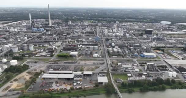 Chemiepark Marl Große Petrochemische Aufbereitungsanlage Drohnenblick Aus Der Luft — Stockvideo