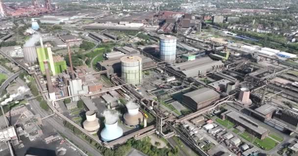 金属工場 ドイツのデュイスブルクで金属生産 空中ドローンビュー — ストック動画