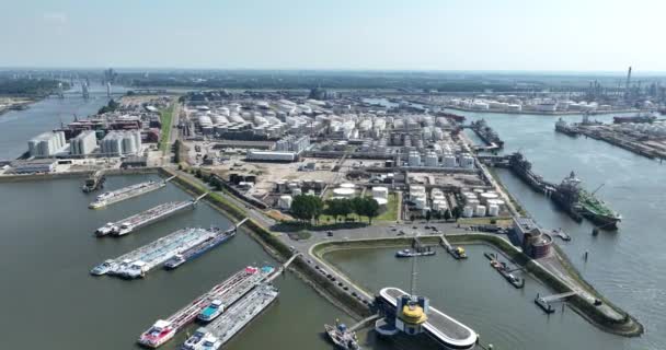 Flygdrönare Syn Den Petrokemiska Botlek Hamnen Rotterdam Nederländerna Med Betoning — Stockvideo