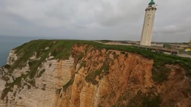 Aerial Fpv Drone Video Przelotu Nad Klifami Normandii Francja — Wideo stockowe