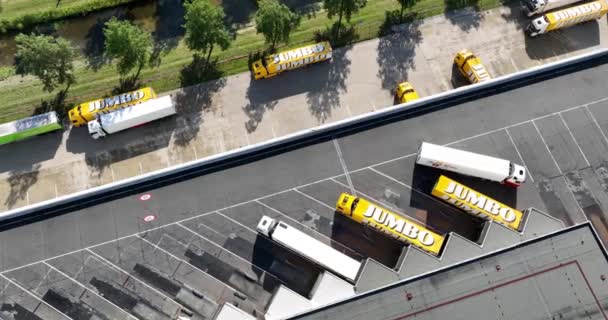 Woerden Junio 2023 Países Bajos Transporte Utilizando Camiones Supermercado Jumbo — Vídeos de Stock