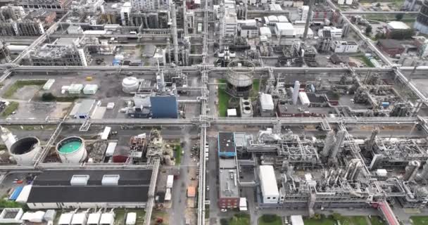 Ipari Park Vegyipari Termelés Egy Nagy Kémiai Parkban Aerial Drone — Stock videók