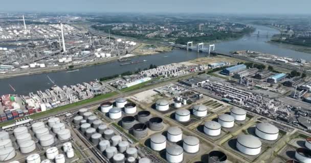 Drohnenaufnahme Des Petrochemischen Botlek Port Botlek Haven Rotterdam Niederlande Flaschenbrug — Stockvideo