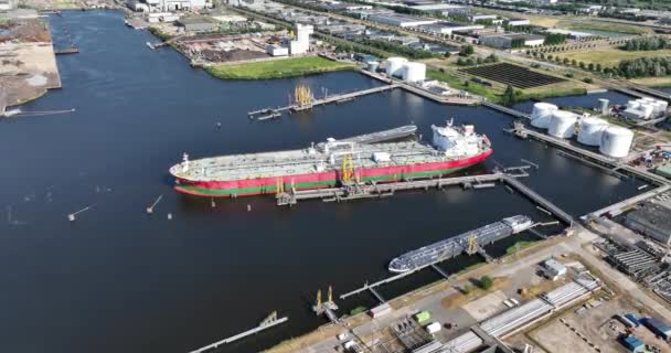 Amsterdã Holanda Junho 2023 Sks Petroleiro Petroquímico Porto Com Contêineres — Vídeo de Stock