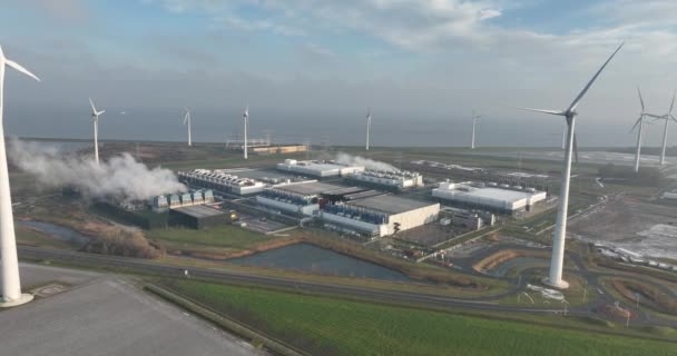荷兰格罗宁根Eemshaven的大型数据中心 海量数据和云计算基础设施 空中无人驾驶飞机视图 — 图库视频影像
