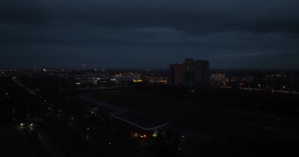 Drohnenaufnahme Von Groningen Stadt Den Niederlanden Panorama Bei Nacht Städtebaulicher — Stockvideo