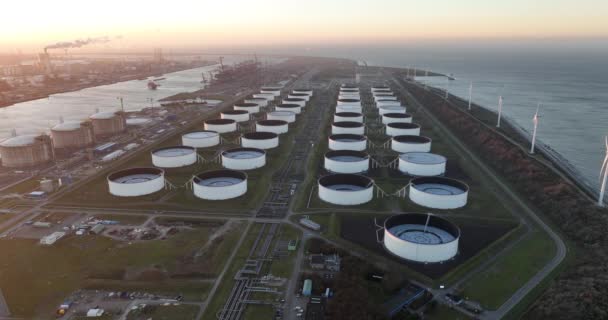 Terminál Lng Zemní Plyn Skladování Přeprava Energie Přístavu Rotterdam Nizozemsko — Stock video