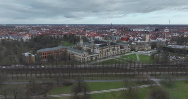 ライプニッツ大学ハノーファー ドイツ 外側の空中ドローンビューを構築する 公立研究大学 — ストック動画
