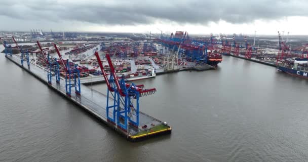 Hamburg Almanya Aralık 2023 Hhla Terminal Burchardkai Hamburg Limanı Ndaki — Stok video