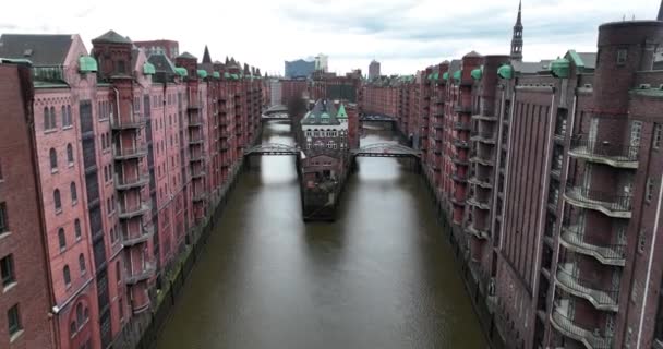 Speicherstadt Гамбурге Германия Представляет Собой Комплекс Складов Построенных Между 1883 — стоковое видео