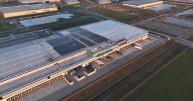 Hollanda, Almere 'deki dağıtım deposu..