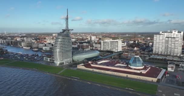 Skyline Arkitektur Landmärken Och Stadens Maritima Karaktär Bremerhaven Tyskland Fåglar — Stockvideo
