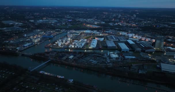 Вид Высоты Птичьего Полета Крупный Промышленный Порт Ночью Гавань Гельшенкирхен — стоковое видео
