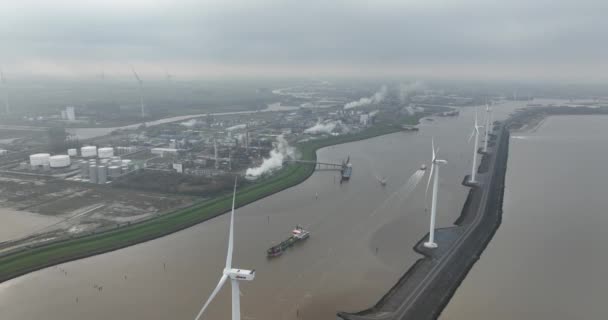 2023年12月3日 荷兰格罗宁根 德尔夫齐尔港 德尔夫齐尔港 港口入口德尔夫齐尔港是荷兰第六大港口 格罗宁根海港 — 图库视频影像