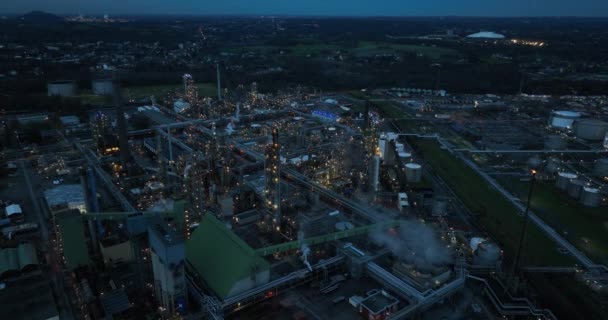 Raffinerie Industrielle Industrie Pétrochimique Grande Installation Nuit Oiseaux Oeil Vue — Video