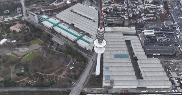 Αεροφωτογραφία Στον Τηλεοπτικό Πύργο Του Αμβούργου Γερμανία Αστική Πόλη Ορόσημο — Αρχείο Βίντεο