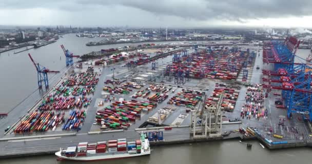 Hamburg Duitsland December 2023 Hamburg Containerterminal Cma Cgm Schip Wordt — Stockvideo
