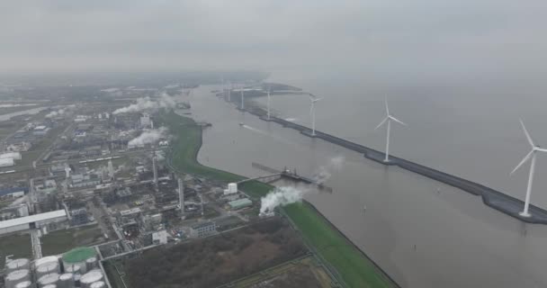 Delfzijl港 港口入口Delfzijl港是荷兰第六大港口 格罗宁根海港 — 图库视频影像
