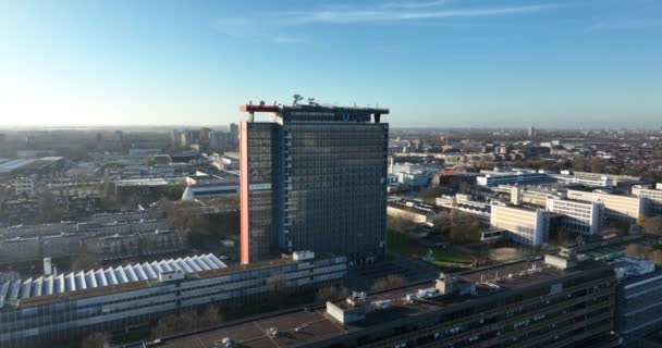 เดลฟ ฮอลแลนด เนเธอร แลนด นวาคม 2023 ทยาเขตมหาว ทยาล Delft และอาคาร — วีดีโอสต็อก