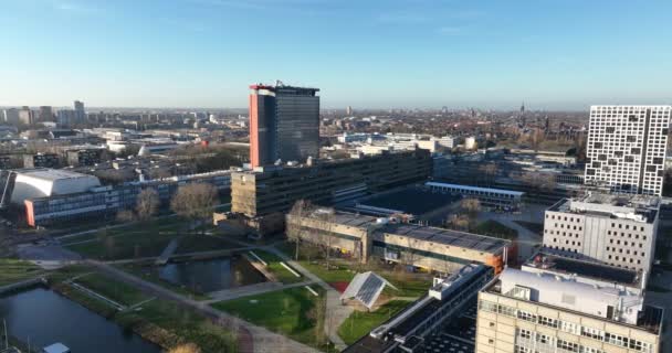 델프트 델프트 네덜란드 네덜란드 2023년 12월 16일 델프트 캠퍼스와 드론보기 — 비디오