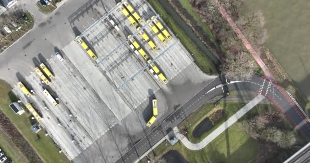 Transporte Sostenible Autobuses Eléctricos Que Cargan Instalación Ciudad Utrecht Países — Vídeos de Stock