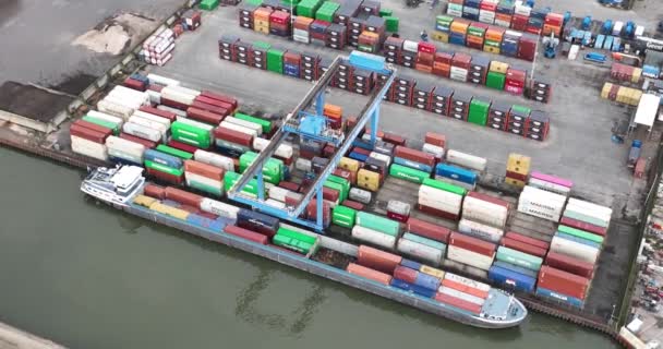 荷兰乌得勒支 2024年2月7日 乌得勒支集装箱码头 Ctu行动 内陆集装箱船的港口作业装卸 — 图库视频影像