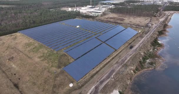 Paneles Solares Generando Energía Sostenible Sol Desarrollo Sublevable — Vídeos de Stock