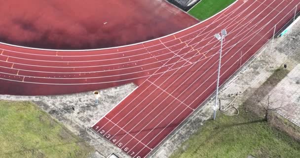 Pohled Ptačí Perspektivy Běžeckou Dráhu Závodní Dráhu Atletických Tratích Pole — Stock video