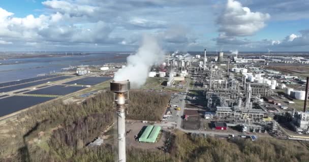 Hollanda Nın Moerdijk Kentindeki Bir Kimyasal Üretim Tesisinde Duman Çıkaran — Stok video