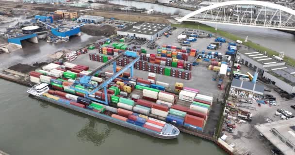 Utrecht Nederländerna Februari 2024 Containerterminal För Inlandssjöfart Utrecht Lastning Och — Stockvideo