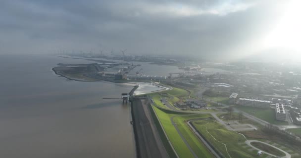 Vista Aérea Drone Costa Delfzijl Mostrando Grande Porto Marítimo Norte — Vídeo de Stock