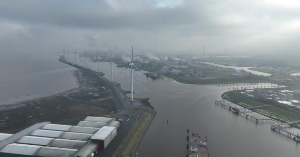 オランダ デルフェルリ グローニンゲン 12月3日 2023 ウェーゲンボーグの輸送会社の船とデルフェルグルの港 — ストック動画