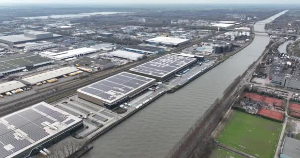 オランダ ユトレヒト 2024年2月7日 近代的な新しい建物の流通と輸送会社 アンペル ユトレヒト アルバート ヘイン — ストック動画