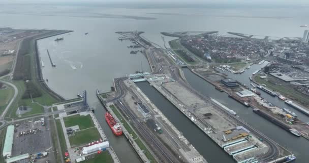 Complejo Cerraduras Del Mar Del Norte Terneuzen Lock Ciudad Holandesa — Vídeos de Stock