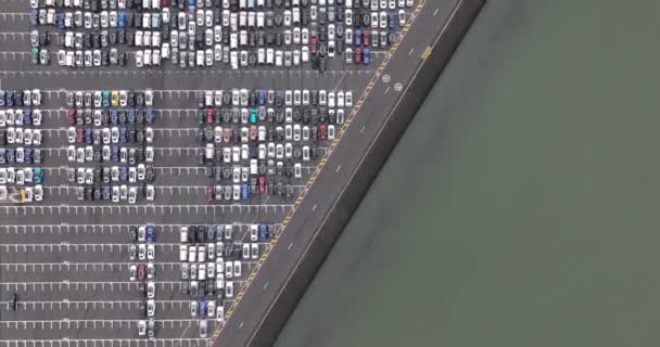 Найбільший Термінал Roro Перевезення Прокатних Транспортних Засобів Над Морем Перекинься — стокове відео